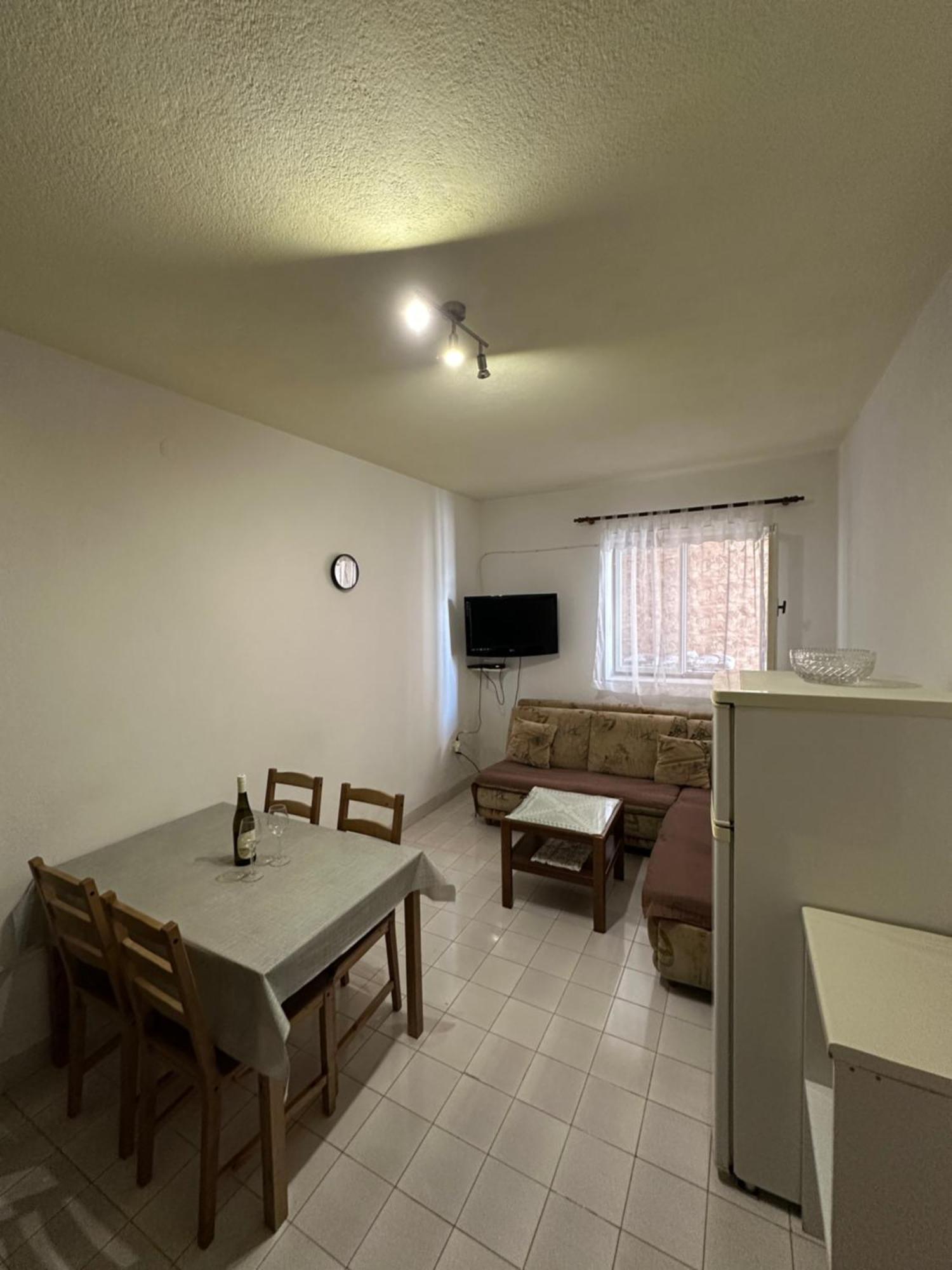 Apartmani Jurica I Ankica Brela Ngoại thất bức ảnh