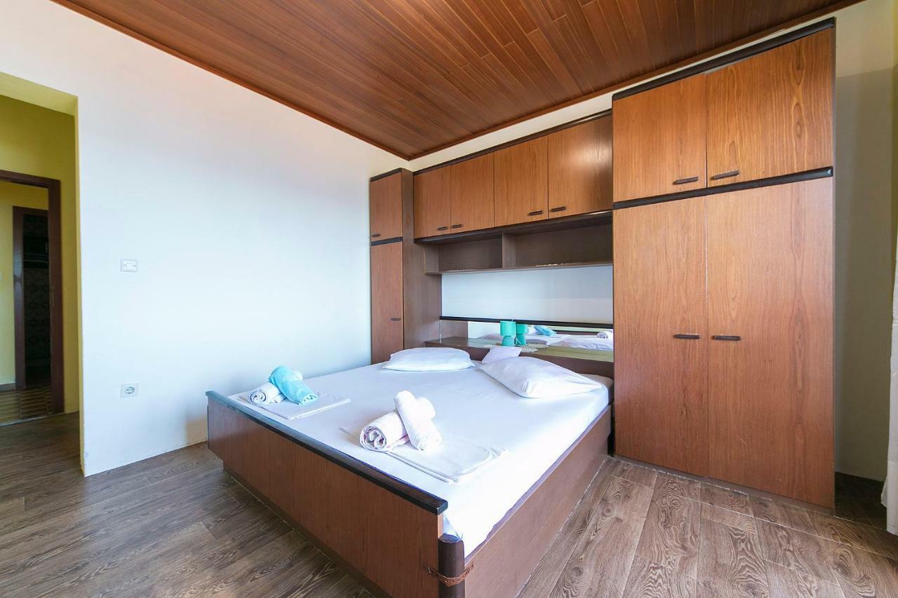 Apartmani Jurica I Ankica Brela Ngoại thất bức ảnh